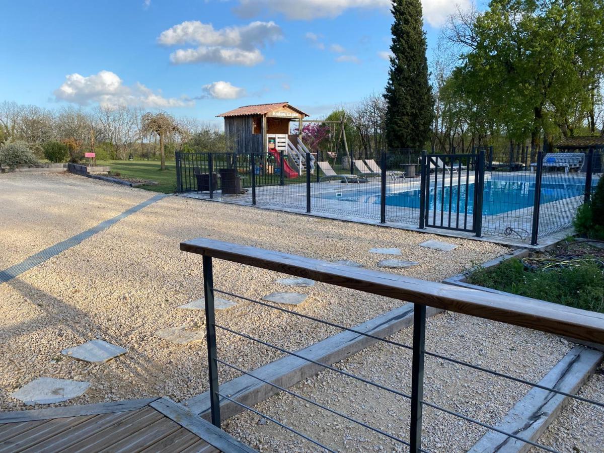 Coulonges Hotel Savignac-sur-Leyze Buitenkant foto